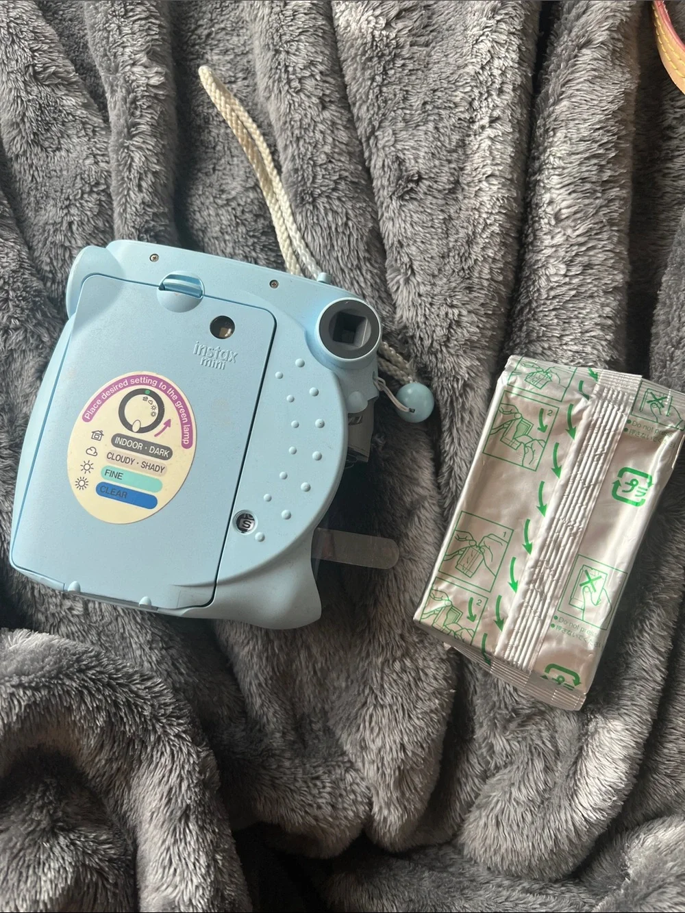 Fujifilm instax mini 7S Instant Camera in Light Blue with Film Pack
